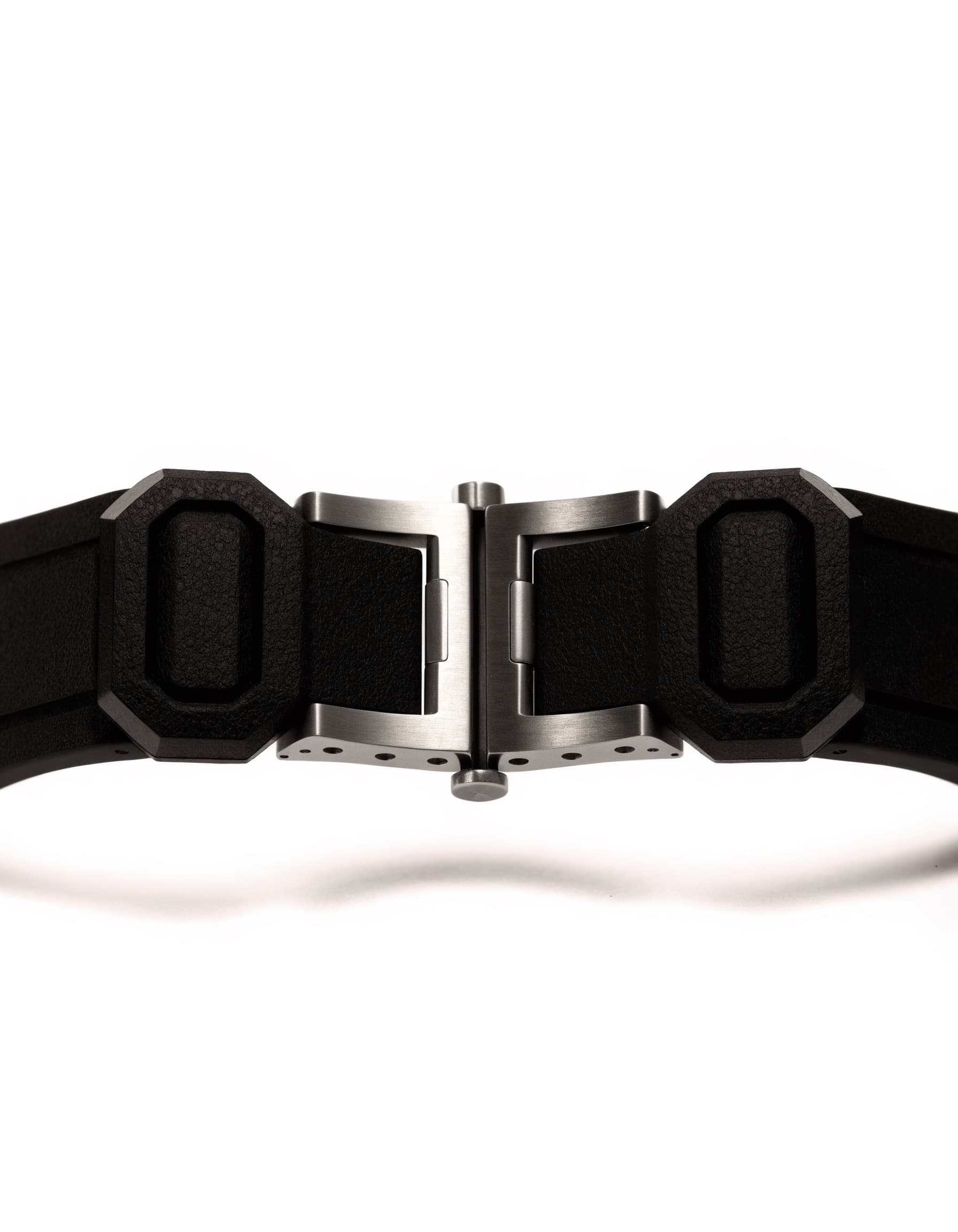 Integrated Rubber Strap — Black